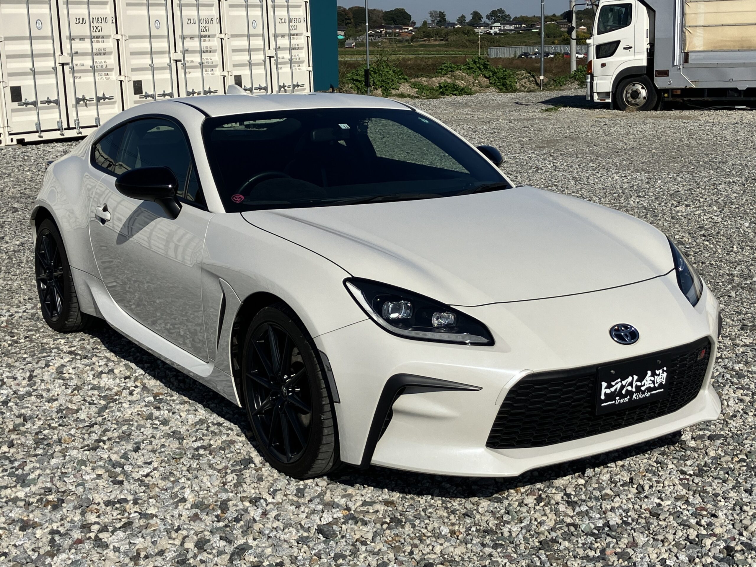 平日のみ受け取り可能 1300709] GR86 ZN8 | トラスト企画